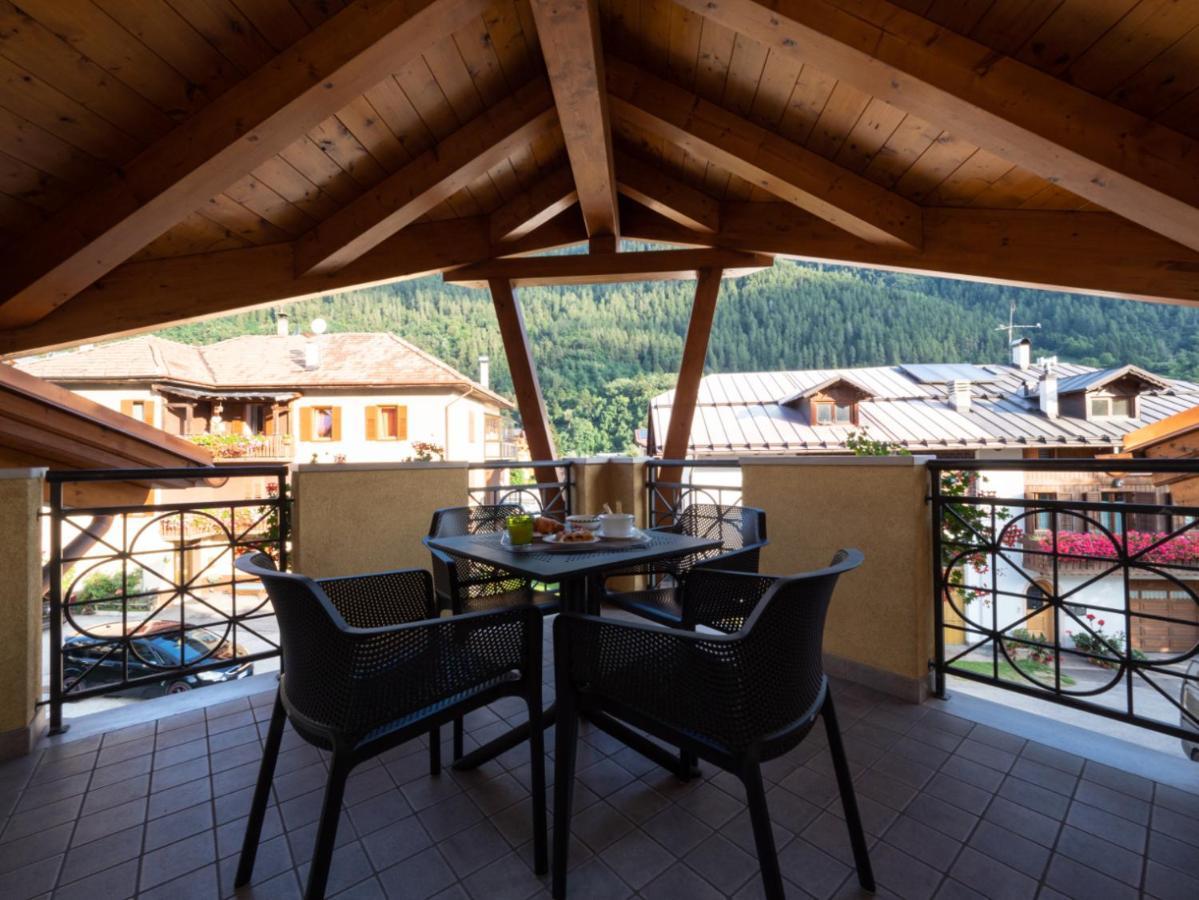 Hotel Garni Sottobosco Dimaro Exterior photo