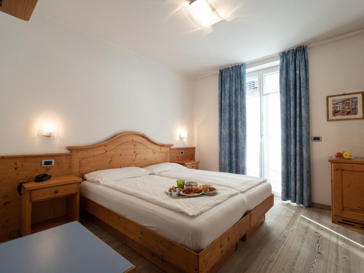 Hotel Garni Sottobosco Dimaro Exterior photo