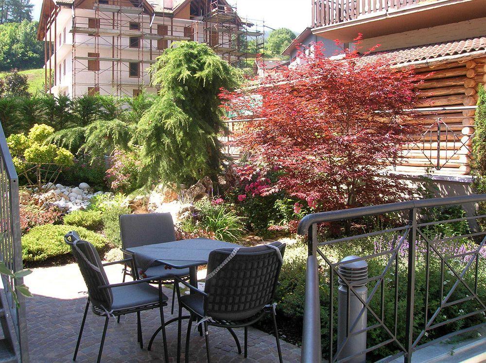 Hotel Garni Sottobosco Dimaro Exterior photo