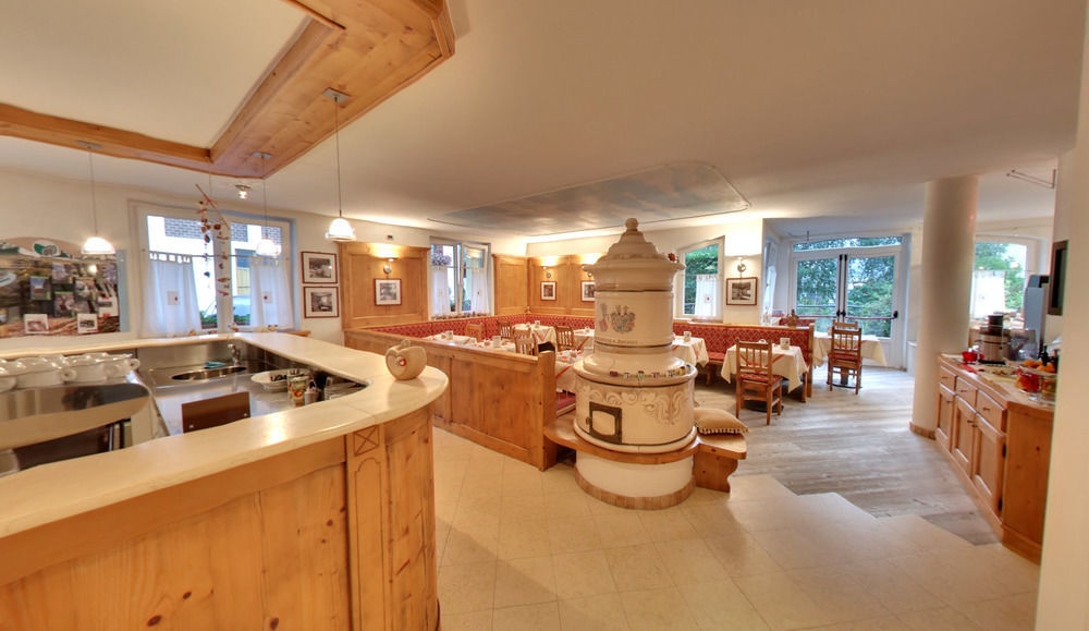 Hotel Garni Sottobosco Dimaro Exterior photo