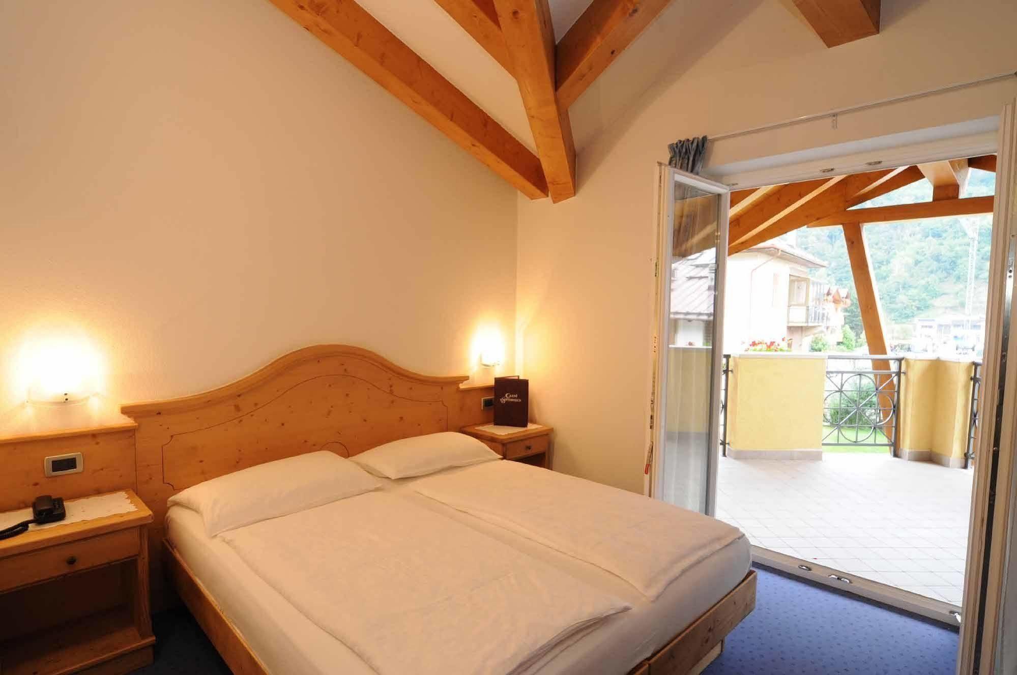 Hotel Garni Sottobosco Dimaro Exterior photo